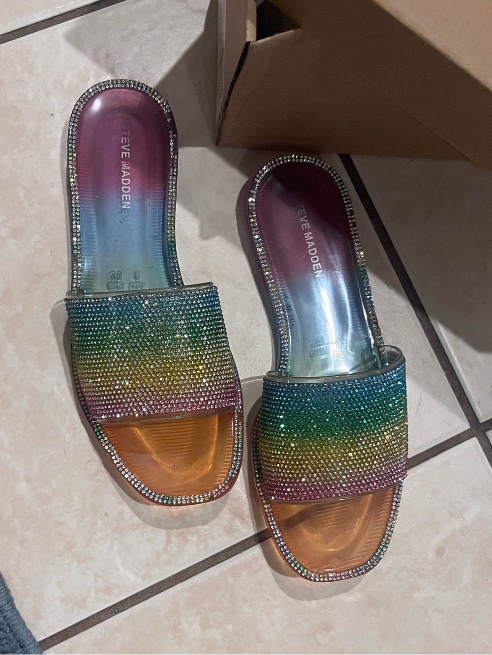 Steve Madden Joyous Rainbow Slide Sandals - Picture 3 of 3